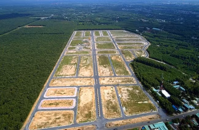 Trình dự án Luật Đất đai để Quốc hội cho ý kiến tại kỳ họp thứ 3 (tháng 5/2022) và dự kiến thông qua tại kỳ họp thứ 4 (tháng 10/2022). Ảnh minh họa (nguồn internet).