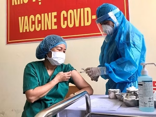 Ngày 10/7/2021, có thêm 30.269 người được tiêm chủng vắc xin phòng COVID-19