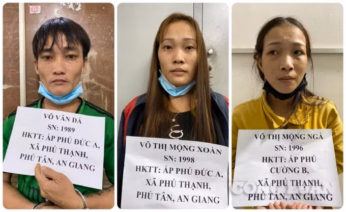 3 người con của Thôi (từ trái sang) gồm Võ Văn Đá, Võ Thị Mộng Xoàn, Võ Thị Mộng Ngà - Ảnh: Nghiêm Túc