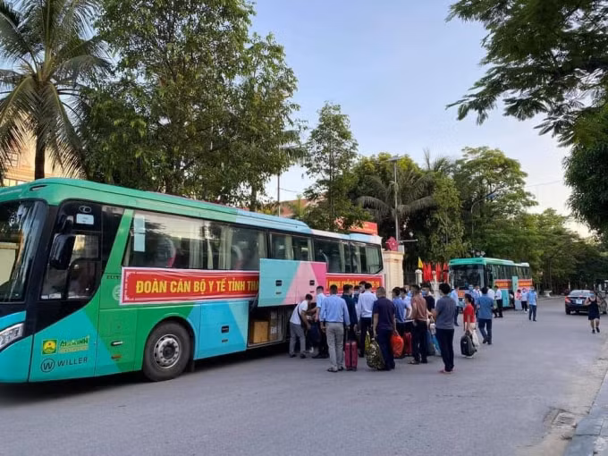 59 cán bộ y tế tỉnh Thanh Hoá lên đường hỗ trợ TP Hồ Chí Minh chống dịch Covid-19