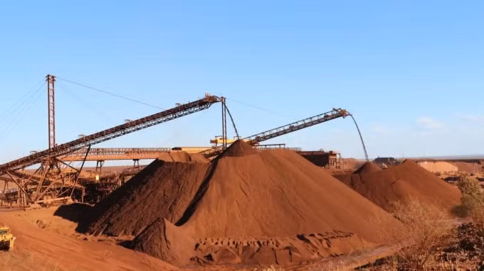 Australia là nước sản xuất quặng sắt hàng đầu thế giới, cung cấp 53% lượng hàng xuất khẩu toàn cầu vào năm 2020. @ Nikkei