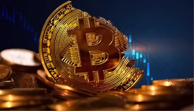 Giá Bitcoin lao dốc sau khi Trung Quốc khởi động chiến dịch trấn áp tiền mã hóa triệt để. Ảnh: Getty Images.