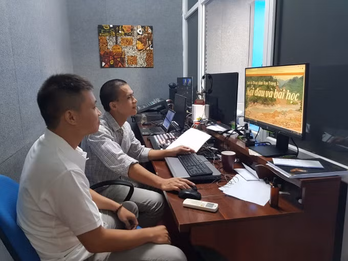 2 kỹ thuật bàn thiết kế Longform tác phẩm “Sạt lở thủy điện Rào Trăng 3: Nỗi đau và bài học”.