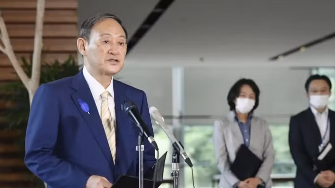 Thủ tướng Yoshihide Suga cho biết ông đã không tham gia vào các cuộc thảo luận chi tiết về các đề xuất gây tranh cãi trước khi chúng được công bố. © Kyodo