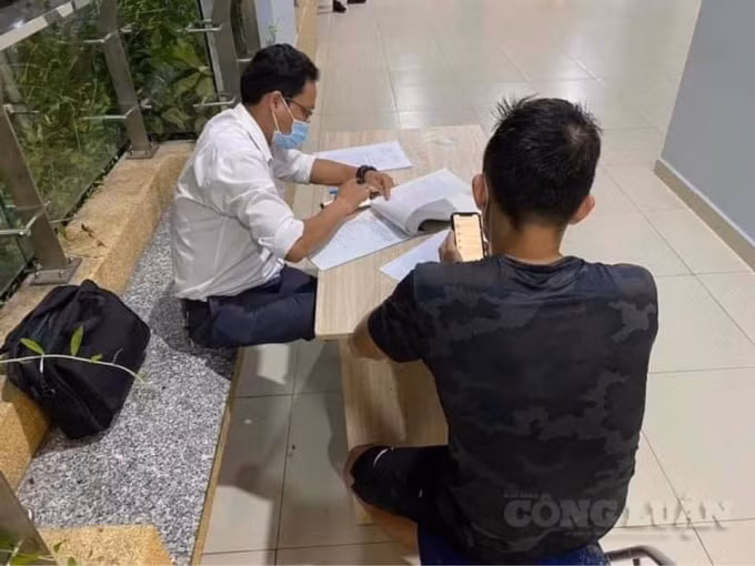 Một trường tập thể dục vi phạm quy định phòng chống dịch Covid-19 bị xử phạt.