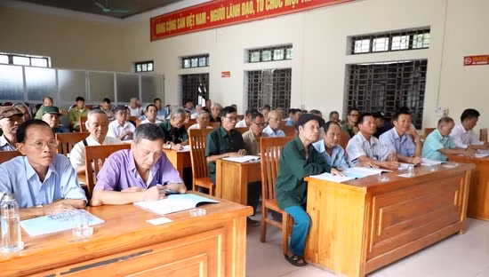 phu tho tuyen truyen chinh sach phap luat cho nguoi co uy tin hinh 2