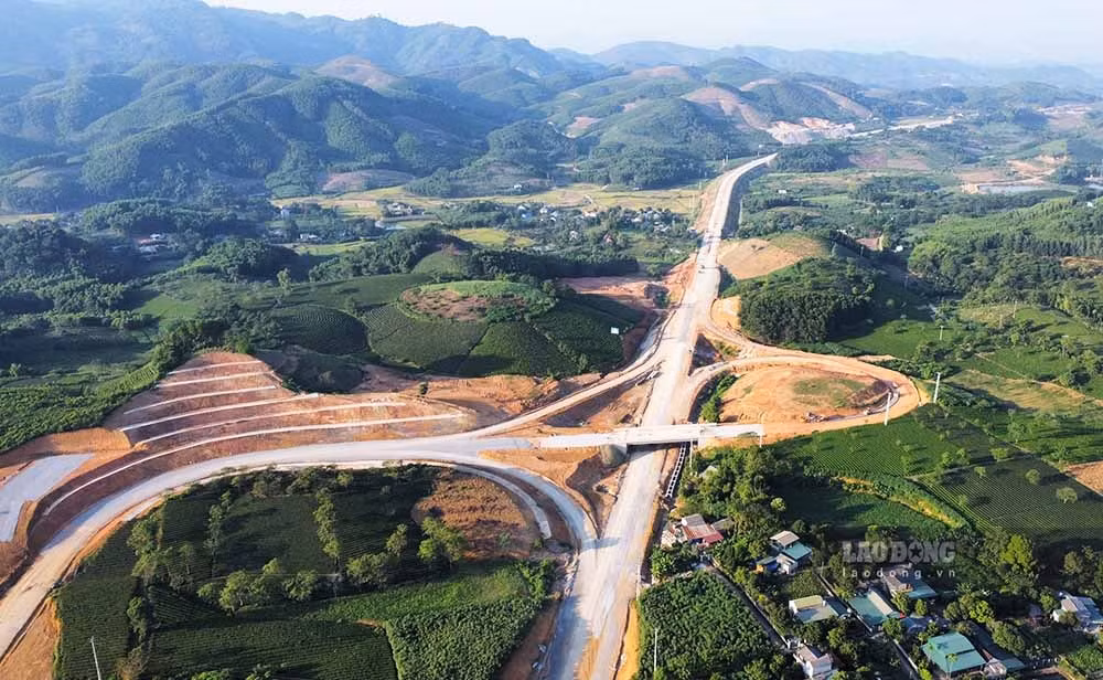 cao toc tuyen quang ha giang giai doan 1 duoc dieu chinh len 4 lan xe dau tu phan ky hinh 1