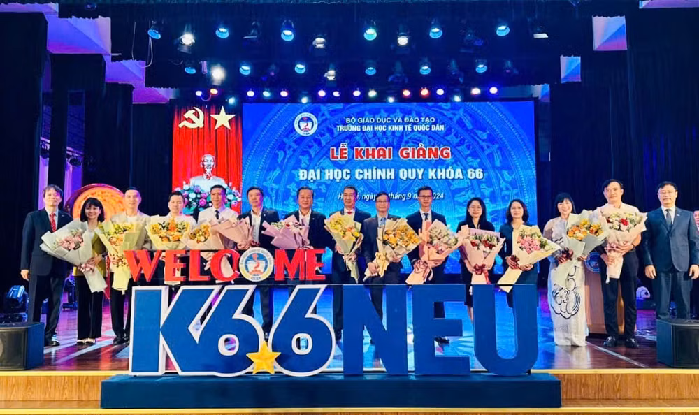 quy hoc bong bao viet niem tin thap sang tuong lai da trao gan 10 ty dong trong 10 nam lien tiep toi sinh vien viet nam hinh 2