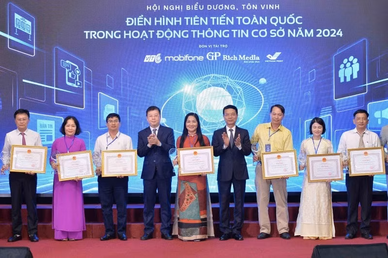 thong tin co so la mot luc luong truyen thong dac biet hinh 2