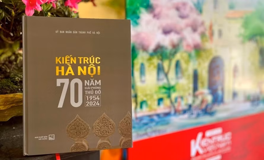 ra mat cuon sach viet ve kien truc do thi ha noi tu nam 1954 den nay hinh 1