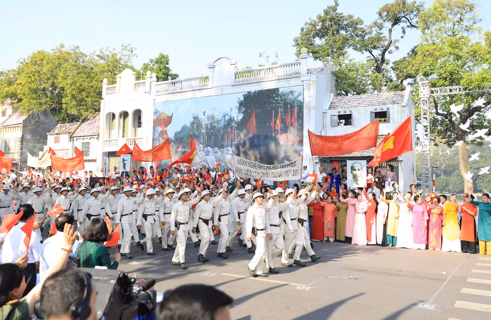 ngay hoi cua nguoi dan ha noi hinh 11