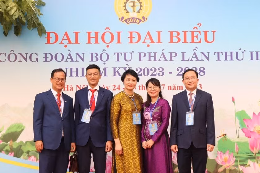pho tong bien tap bao phap luat viet nam ha anh binh duoc bau lam pho chu tich cong doan bo tu phap hinh 3