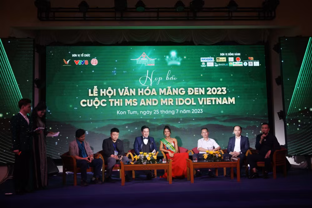 kon tum hoa hau hhen nie lam dai su truyen thong le hoi van hoa mang den hinh 2