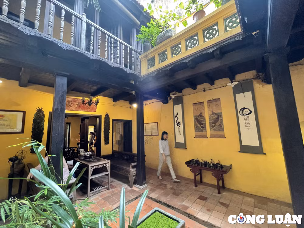 doc dao voi kien truc ngoi nha co hon 130 nam tuoi giua long ha noi hinh 19