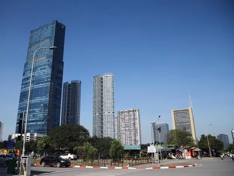 luong doanh nghiep ha noi pha san cao ky luc chu mat bang phai ha gia thue van phong hinh 1