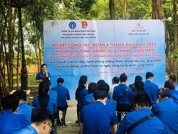 doan thanh nien co quan bhxh viet nam phat huy vai tro xung kich trong cac hoat dong tinh nguyen vi cong dong hinh 1