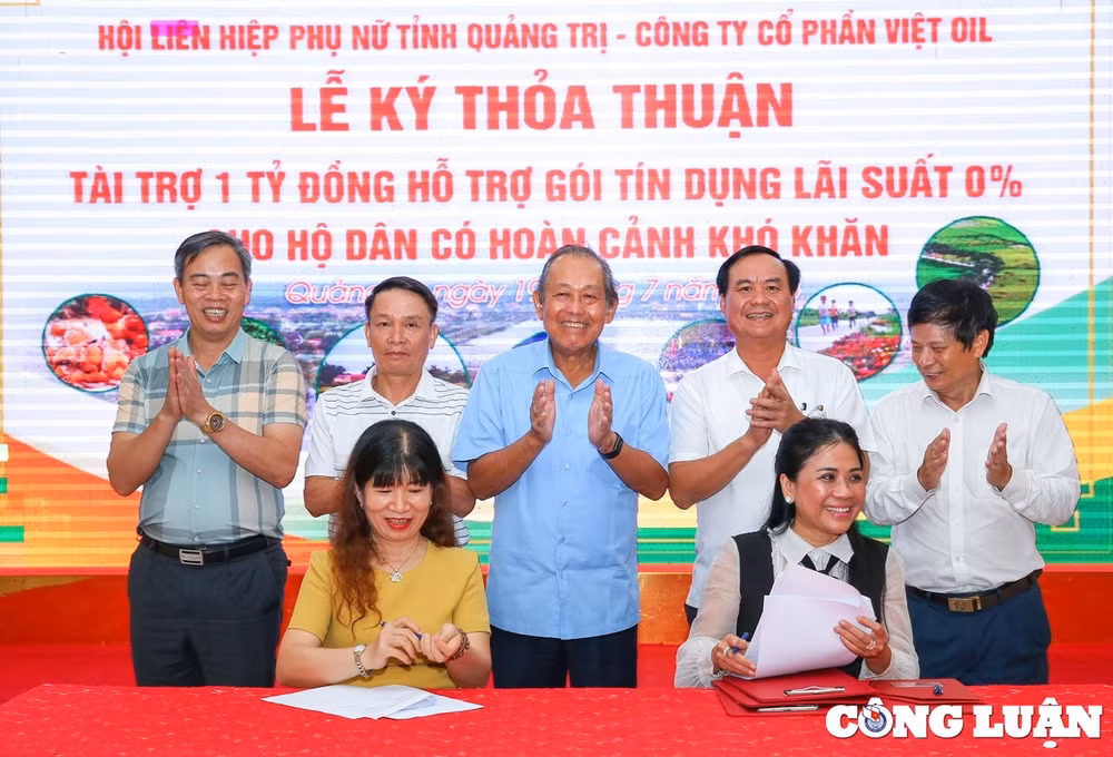 thap sang ngon lua tri an lan toa tinh than thien nguyen tu nguoi lam bao den cong dong hinh 6