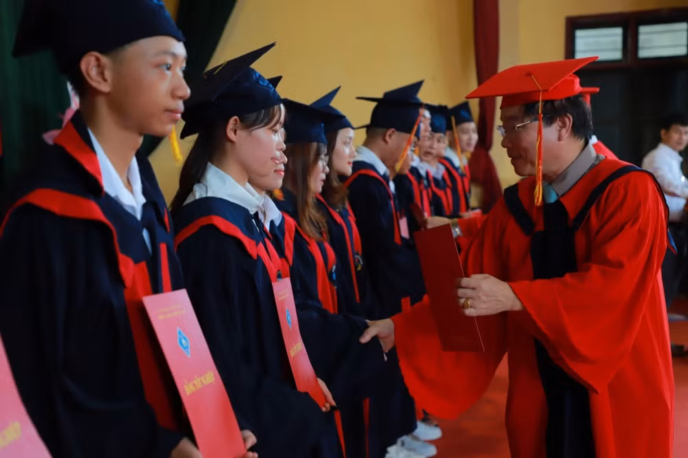 truong cao dang ky thuat viet duc ha tinh khang dinh vai tro dao tao nguon nhan luc ky thuat cao hinh 3