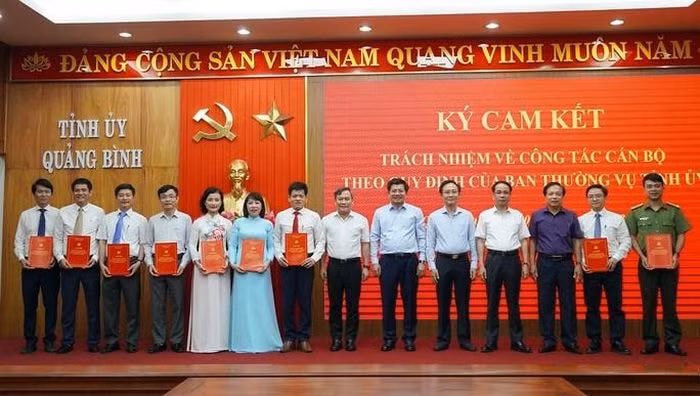 quang binh dieu dong bo nhiem 10 can bo chu chot hinh 1