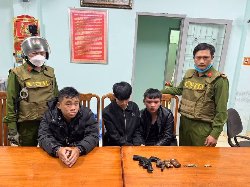 bat nhom doi tuong dung sung de giai quyet mau thuan tai tp pleiku hinh 1
