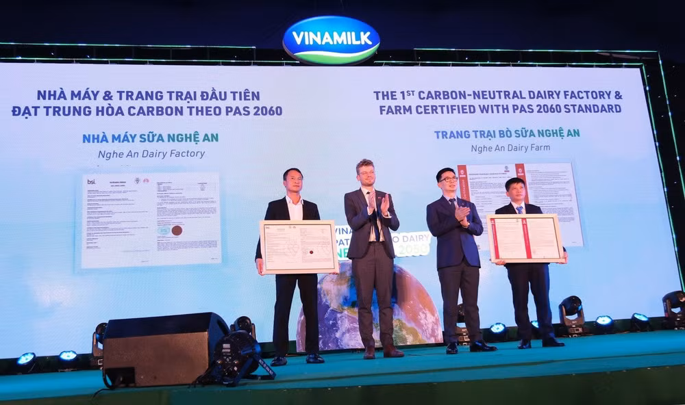 trang trai xanh cua vinamilk hinh 1