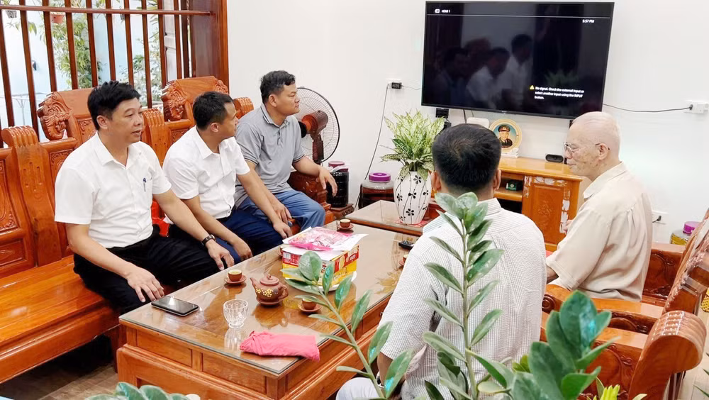 xa phu cuong huyen ba vi lam tot cong tac den on dap nghia hinh 1