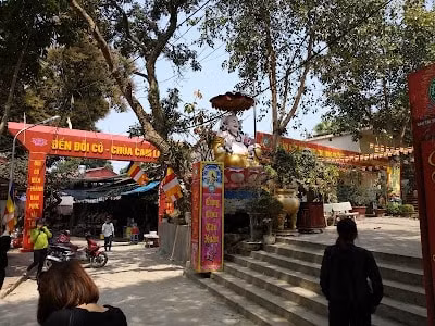 lao cai mot be gai so sinh de canh duong vao cong den doi co hinh 1
