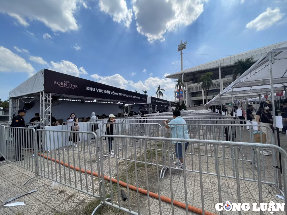 khong khi nhon nhip truoc show trinh dien cua nhom nhac blackpink hinh 20