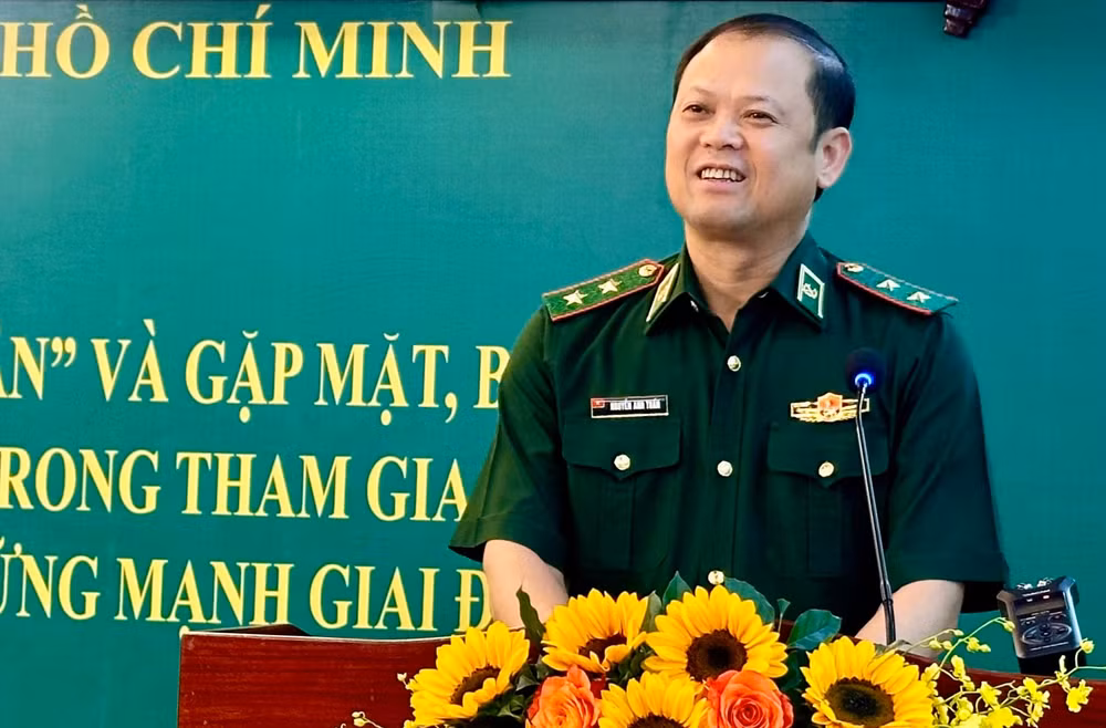 can bo chien sy bo doi bien phong giu vung tu tuong chinh tri phat huy pham chat bo doi cu ho hinh 1