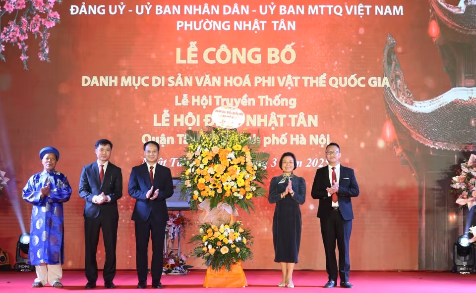 vinh danh di san van hoa phi vat the quoc gia le hoi dinh nhat tan hinh 5