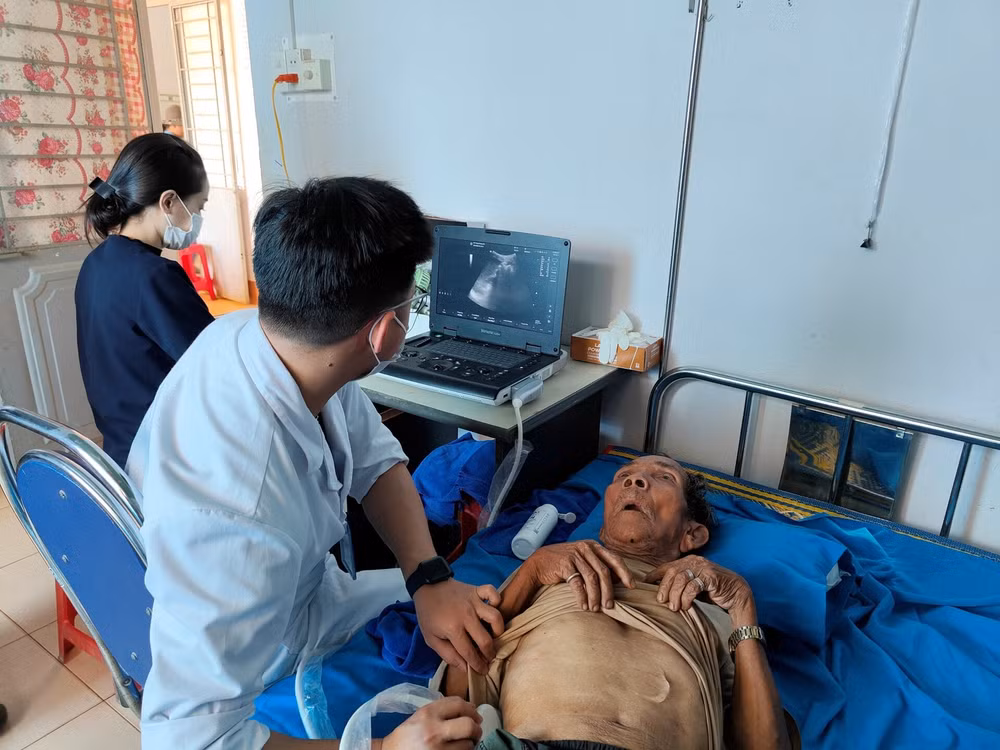 benh vien hung vuong gia lai thang ba bien gioi vi suc khoe nhan dan hinh 2