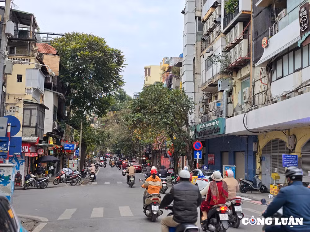 can canh toa nha ham ca map sap bi pha bo hinh 9