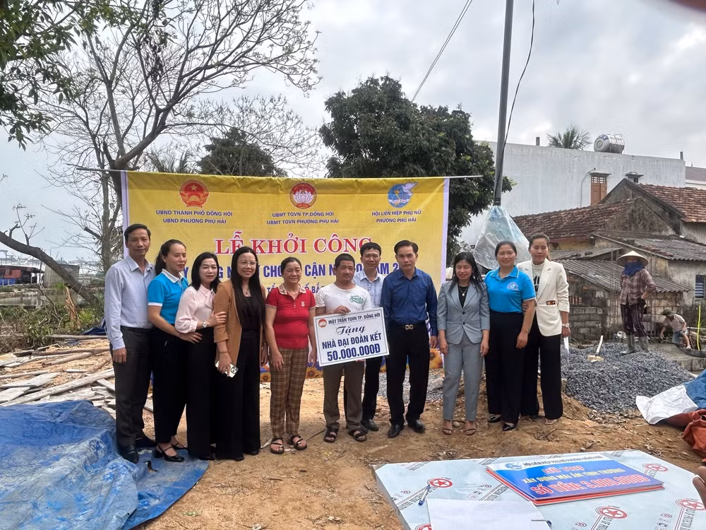 thanh pho dong hoi quang binh vung buoc vuot thach thuc kinh te xa hoi bung sang hinh 2