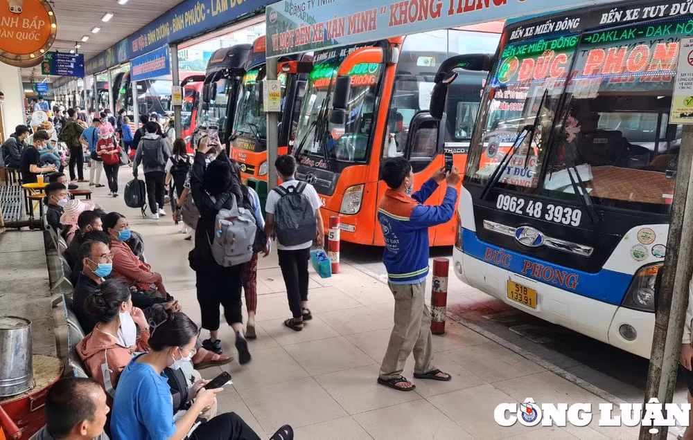 kip thoi thao go kho khan cho hoat dong kinh doanh van tai o to hinh 1