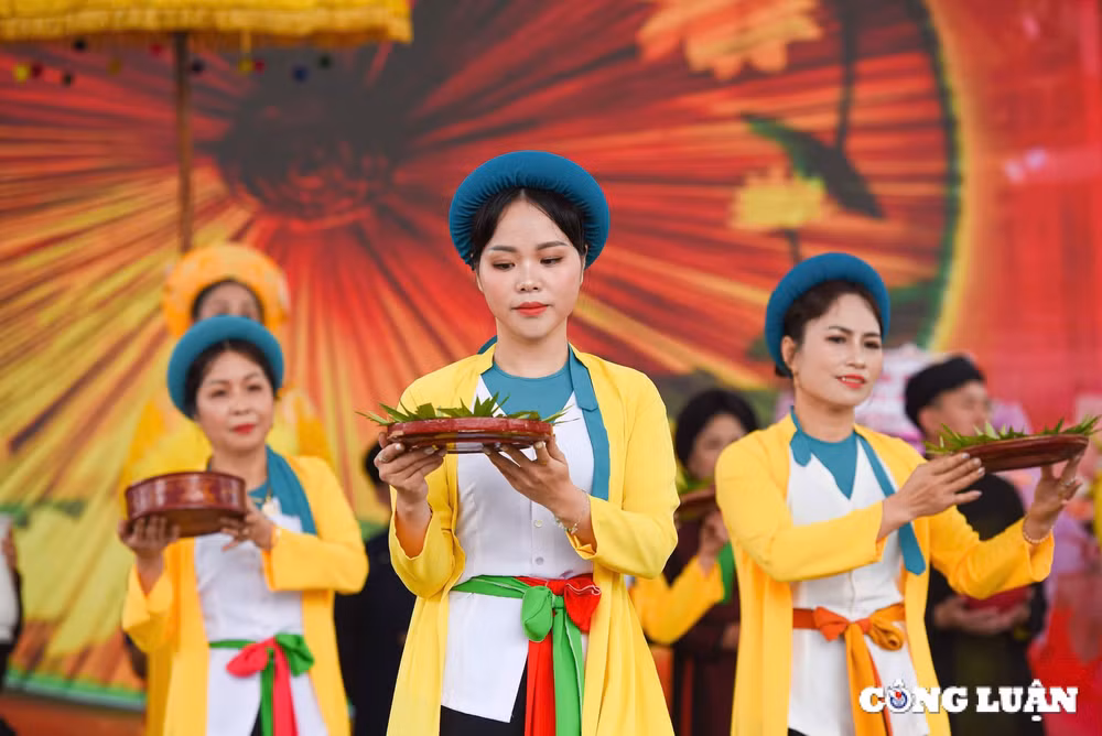 den lang diem tray hoi nho ve thuy to quan ho hinh 4