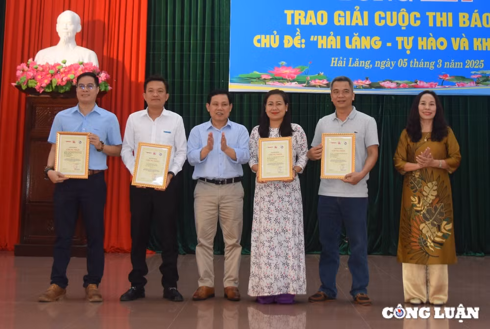 bao nha bao va cong luan dat giai a cuoc thi viet ve hai lang tu hao va khat vong hinh 3