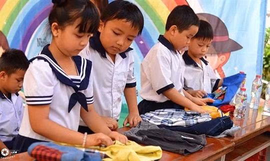 dao tao ky nang song tai truong hoc co phai dong hoc phi hinh 2