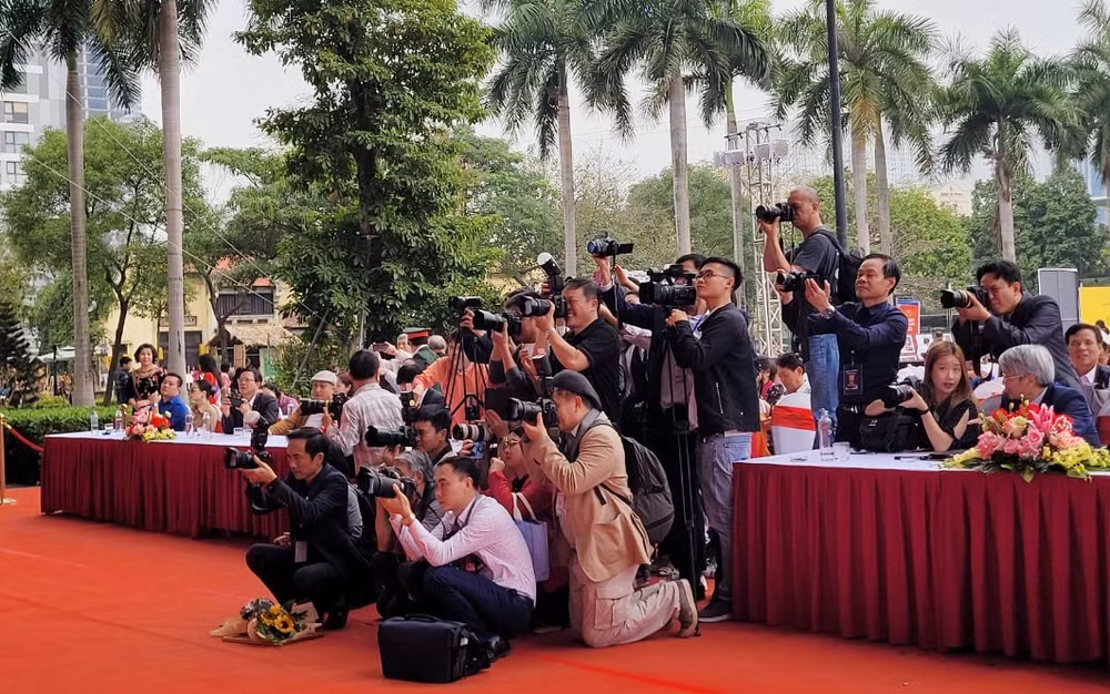 hoi nha bao thanh pho ha noi yeu cau cac don vi tang cuong quan ly doi ngu phong vien hinh 1