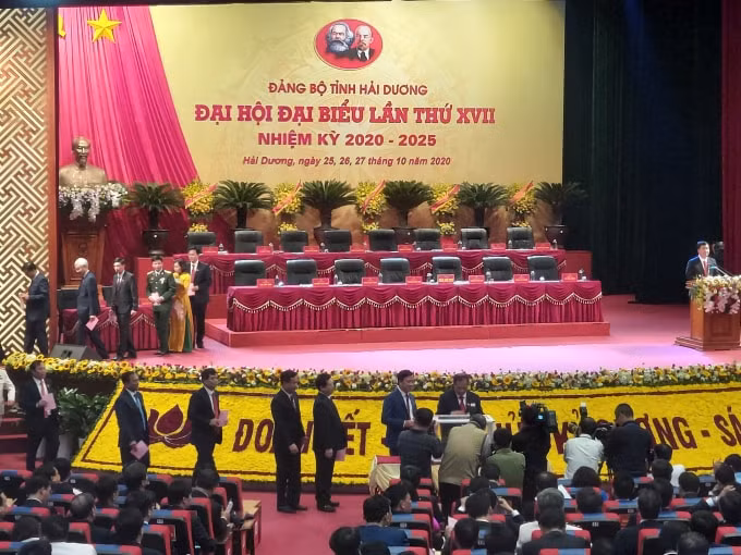 52 đồng chí tham gia Ban Chấp hành Đảng bộ tỉnh khoá XVII, nhiệm kỳ 2020- 2025