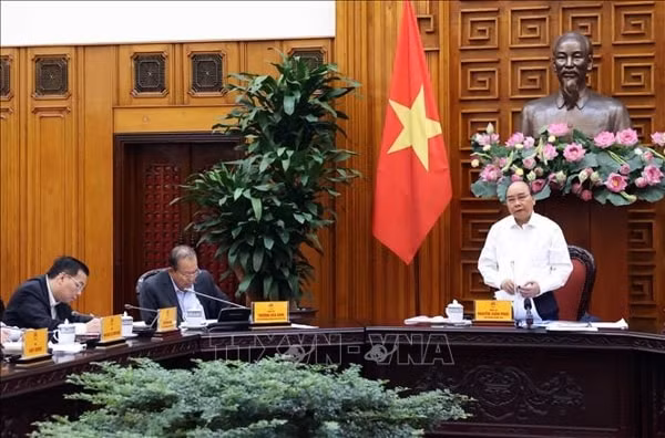 Thủ tướng Nguyễn Xuân Phúc phát biểu tại phiên họp. Ảnh: TTXVN