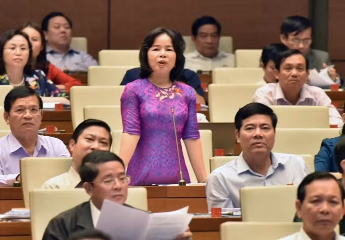 Đại biểu Phạm Thị Thu Trang (đoàn Quảng Ngãi).