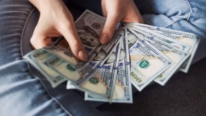 Tỷ giá USD hôm nay tếp tục giảm sâu. Ảnh minh họa.