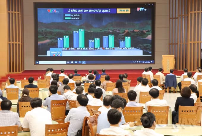 Uỷ ban MTTQ tỉnh Phú Thọ tổ chức Chương trình phát động quyên góp, ủng hộ đồng bào miền Trung.