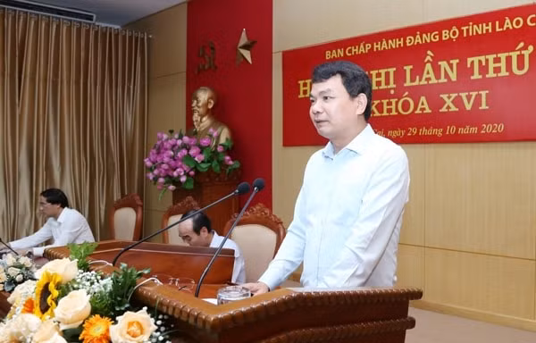 Ông Đặng Xuân Phong, Bí thư Tỉnh ủy, Chủ tịch UBND tỉnh Lào Cai phát biểu kết luận Hội nghị