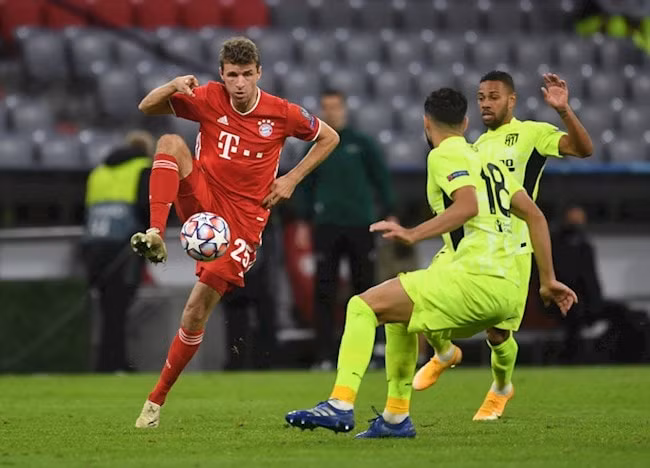 Muller cùng Bayern Munich đánh bại Atletico Madrid với tỉ số chung cuộc 4-0. Ảnh: bongda24h.