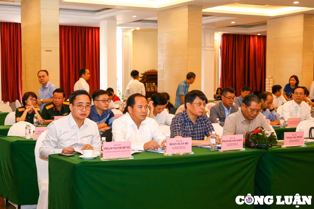 ho tro kip thoi hoi vien nha bao co them nhieu tac pham bao chi chat luong cao hinh 8