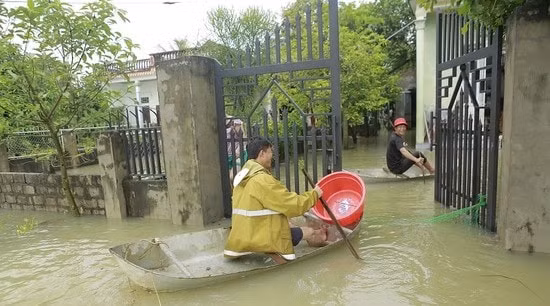 nhieu ho dan tai thanh hoa bi co lap do mua lon hinh 3