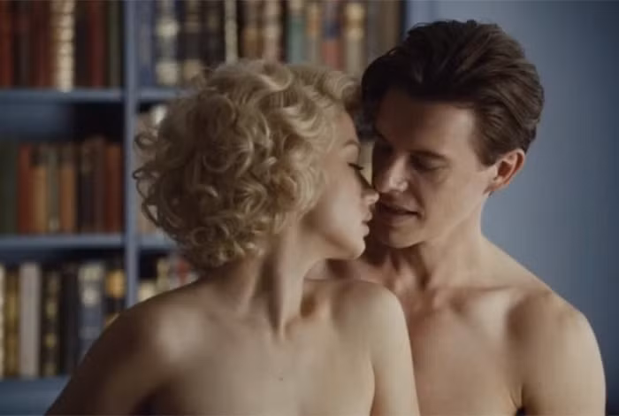 phim ve marilyn monroe bi chi trich vi lam dung canh sex hinh 1