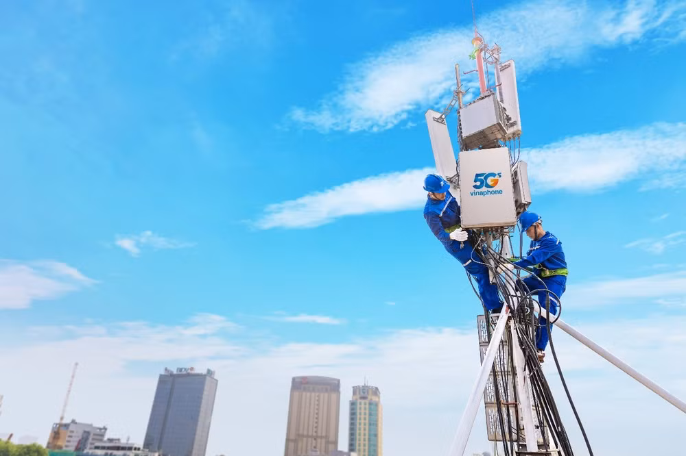 VinaPhone hôm nay đã phát triển thành một trong những mạng di động hàng đầu Việt Nam với hạ tầng viễn thông hiện đại