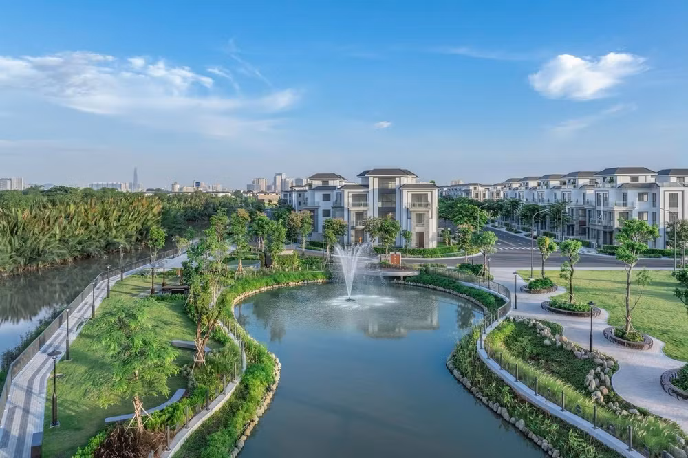 Năm 2026, KDH bàn giao các căn thấp tầng đã bán tại dự án Gladia, đồng thời triển khai phân khu cao tầng, dự kiến trong quý 3/2026